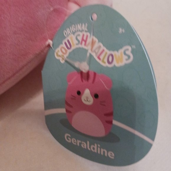 NWT Excellent Condition GERALDINE Squishmallow Pink Plush - Picture 3 of 4